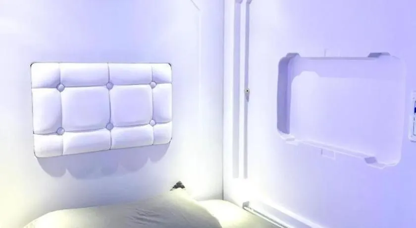 קוטה קינבלו Spot On 89900 Jesselton Capsule Inn מלון