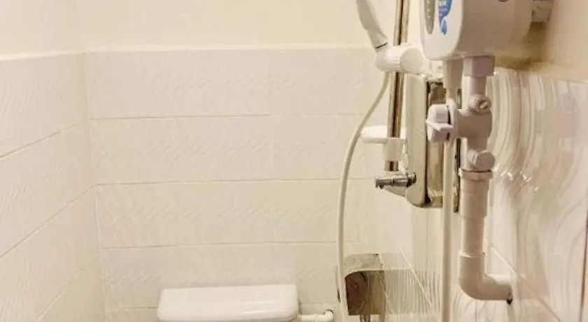 קוטה קינבלו Spot On 89900 Jesselton Capsule Inn מלון